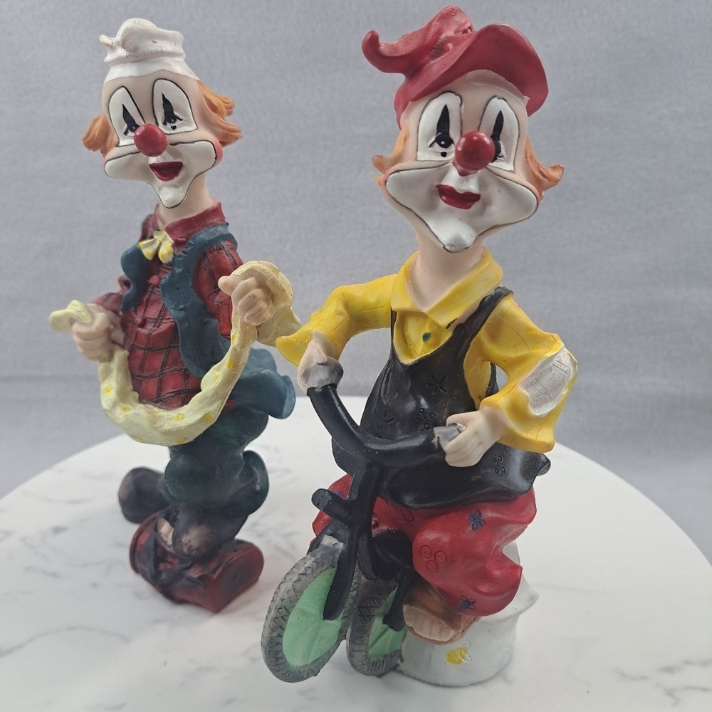 Vintage Circus Clown Figurines Set (2) – 8” Resin – Hand-Painted – Whimsical